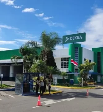 Gobierno prorroga decreto sobre la re inspección vehicular en Costa Rica